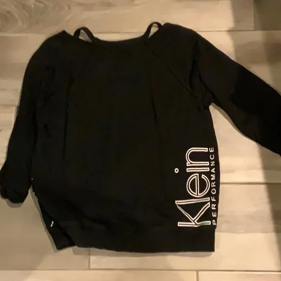 Calvin Klein - Picture 2 of 2